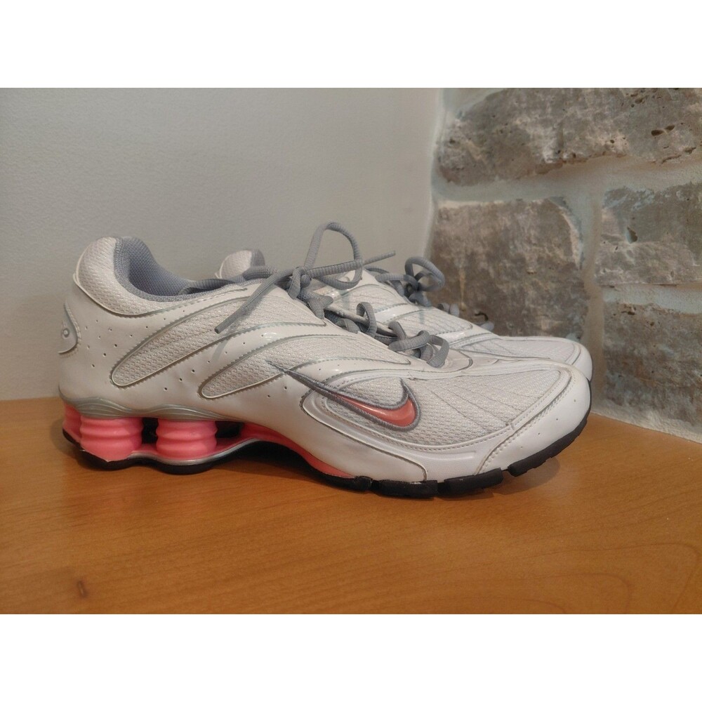 Nike Womens Shox Reveal II 327031 101  White/ Black/ Pink Blast Women's Size 8.5